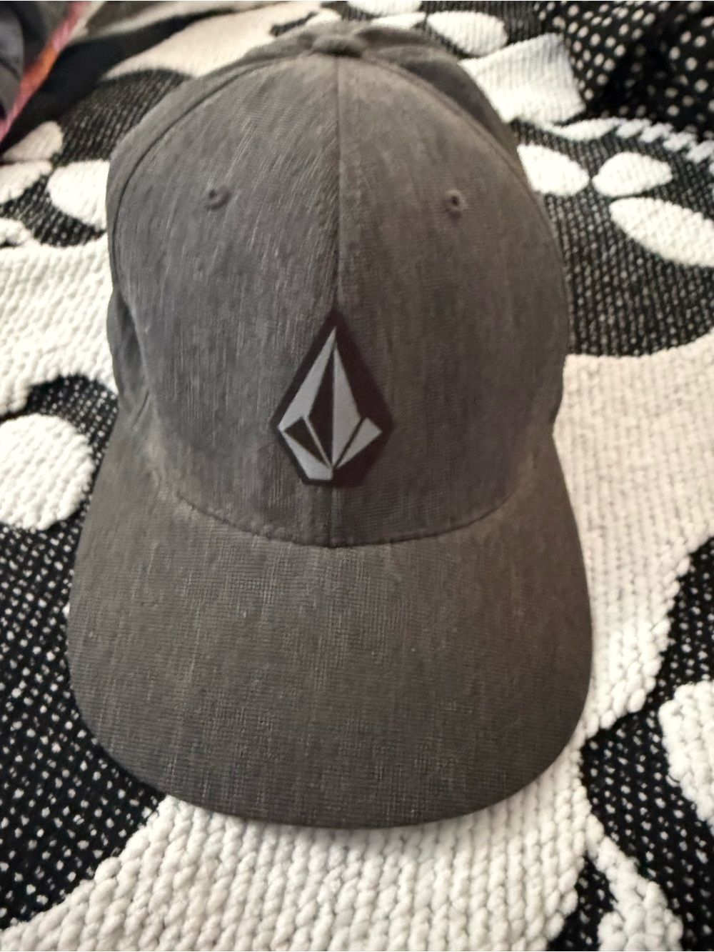 Volcom Men's Heather Gray Logo Baseball Hat
